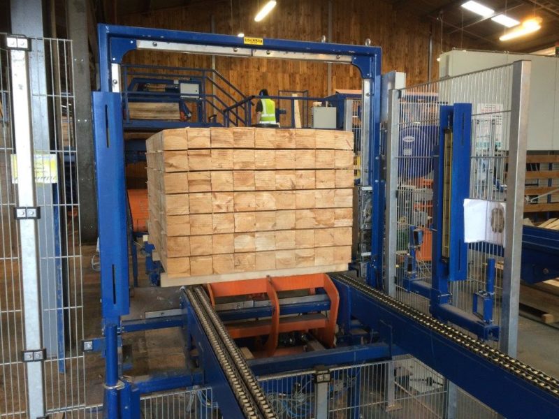 Strapping Machines: GOLIAT AUTOMATIC STRAPPING STATION