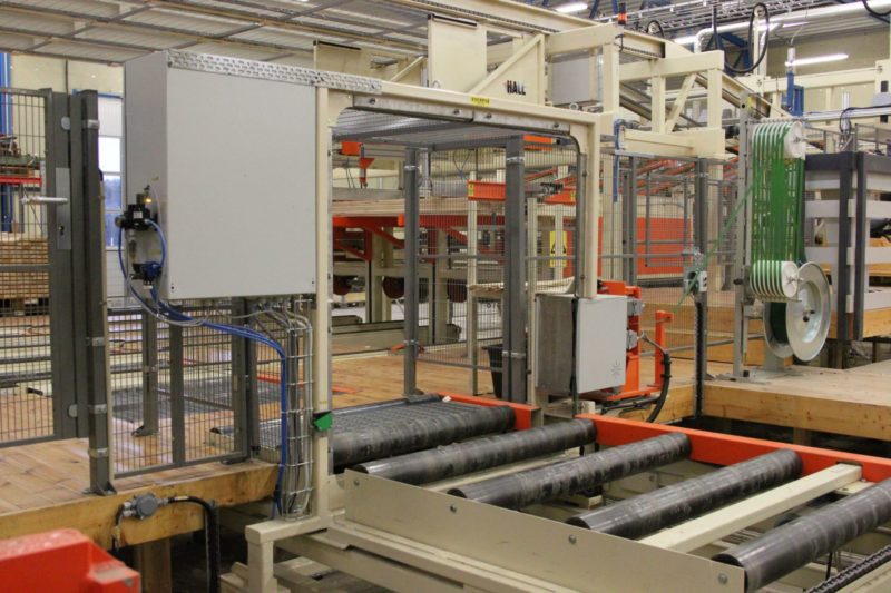 Strapping Machines: GOLIAT AUTOMATIC STRAPPING STATION