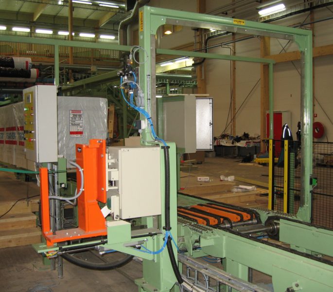 Strapping Machines: GOLIAT AUTOMATIC STRAPPING STATION