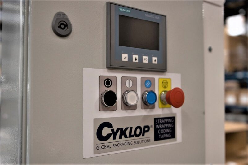 เครื่องขึ้นรูปกล่องอัตโนมัติ: ct 3000