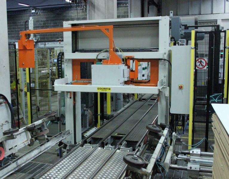 Strapping Machines: GOLIAT TOP-MOUNTED AUTOMATIC STRAPPING STATION