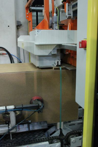 Strapping Machines: GOLIAT TOP-MOUNTED AUTOMATIC STRAPPING STATION